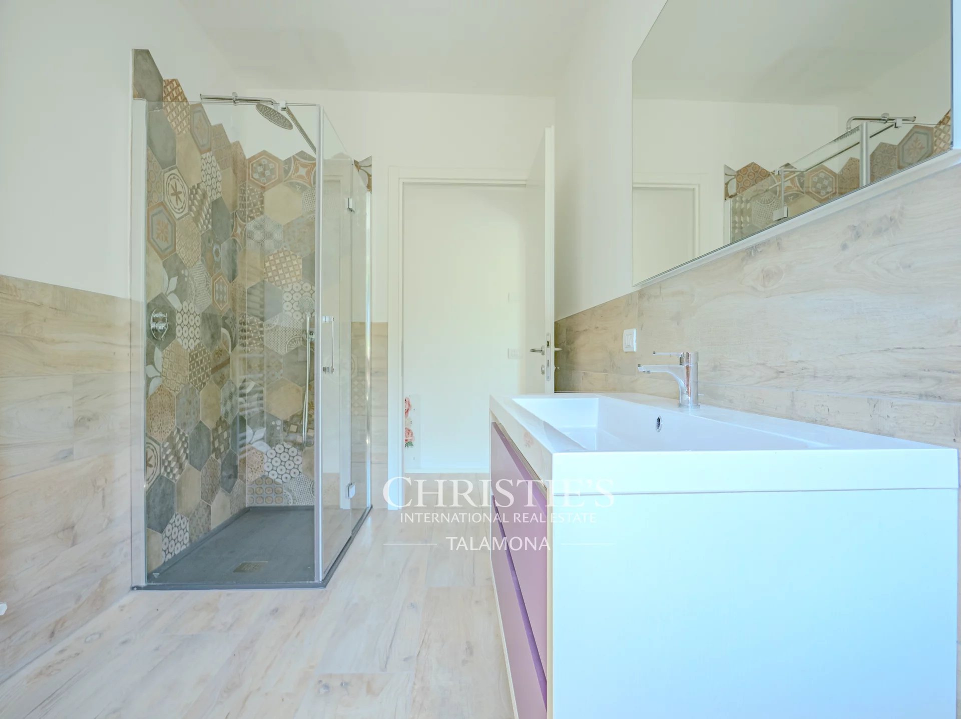 3 Bedroom Apartment/Flat's Image 17