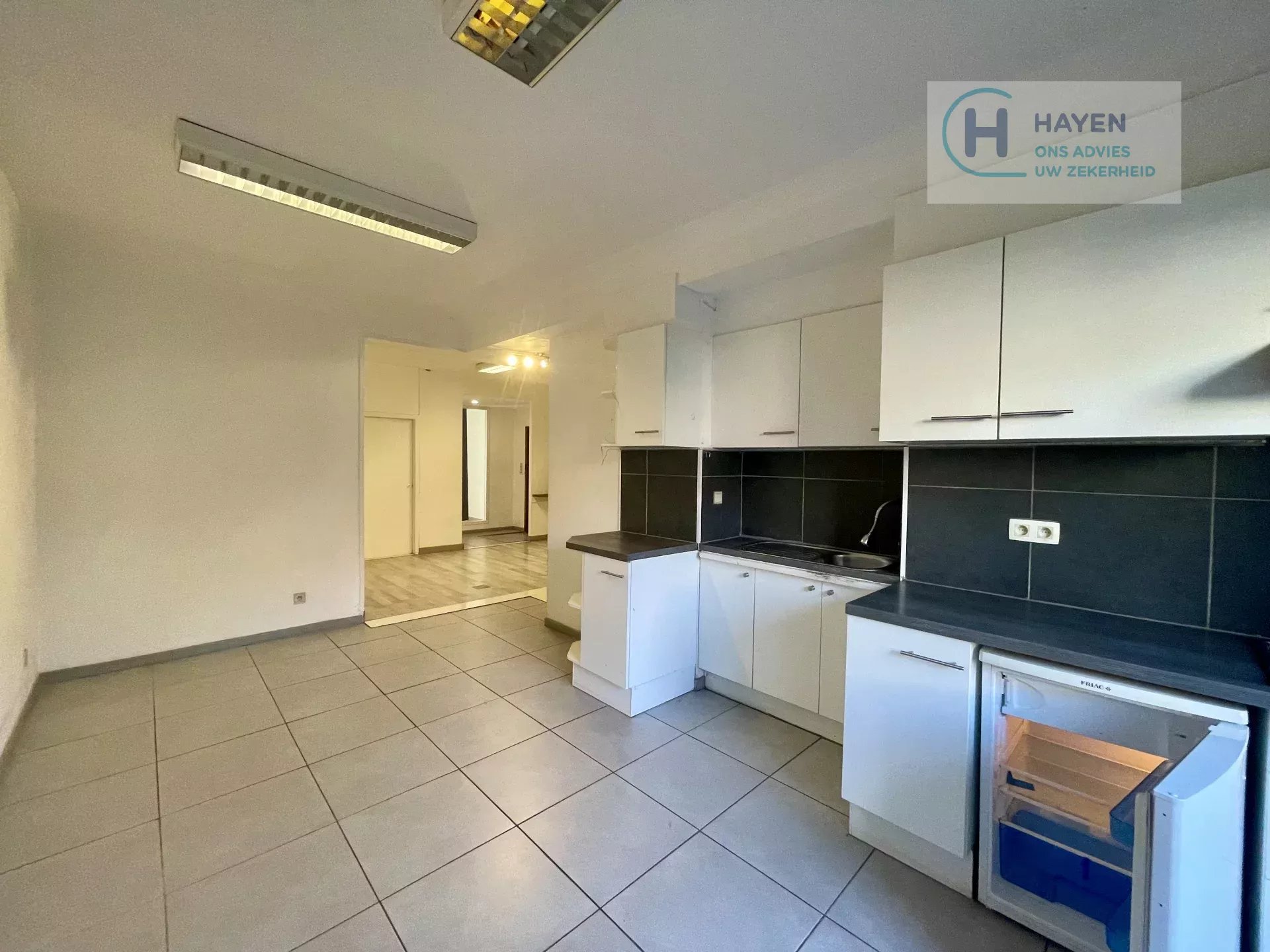 Instapklaar 1-slaapkamerappartement met gezellig balkon in het centrum van Tongeren