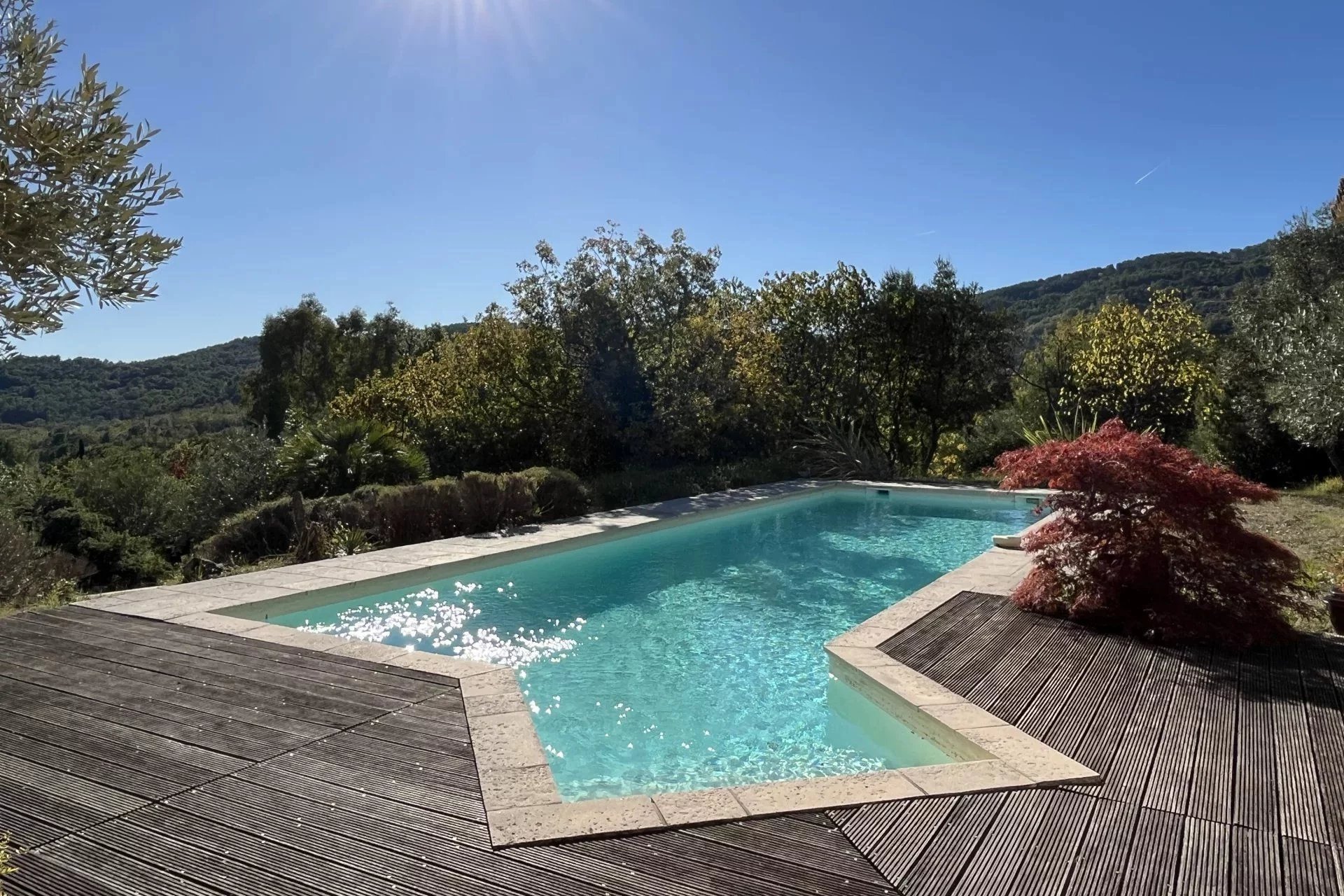 Single-storey villa on top location - SEILLANS