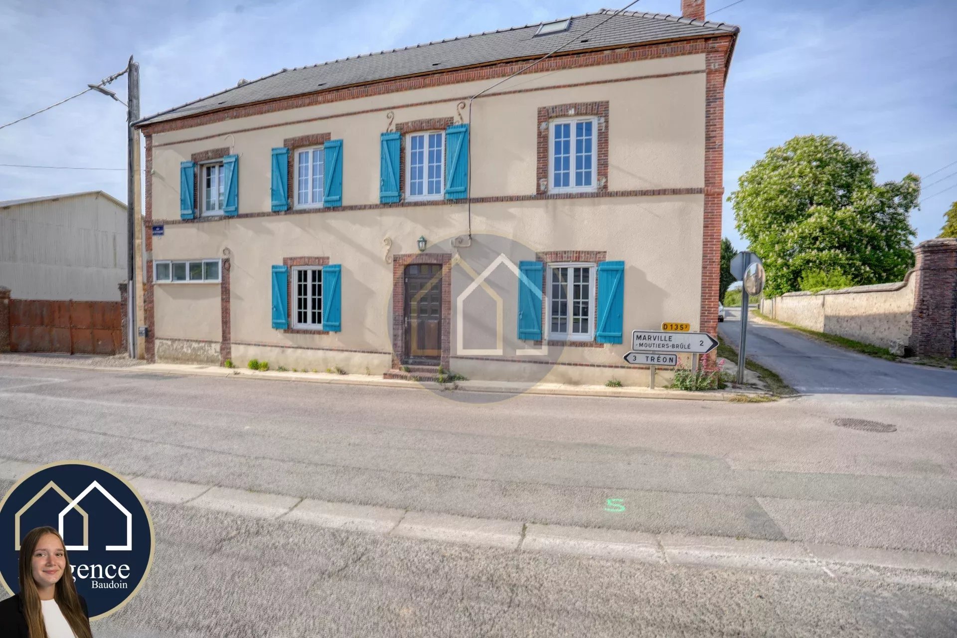 Spacieuse maison 3 chambres, garage, dépendances au calme