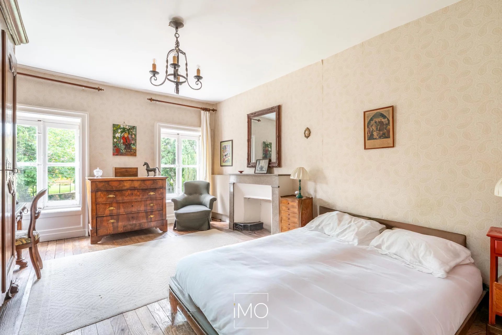 Propriété familiale de 226 m2 avec piscine et terrain de 5000 m²