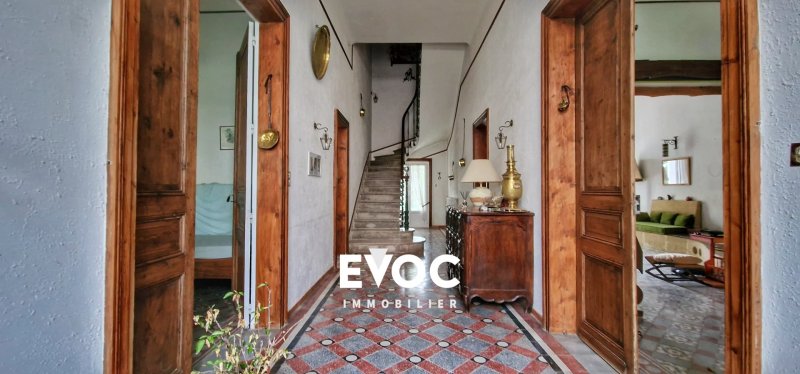 Photo 14 — Maison de maître XIXᵉ à vendre à Montbazin – 185 m², chai, piscine, jardin et dépendances