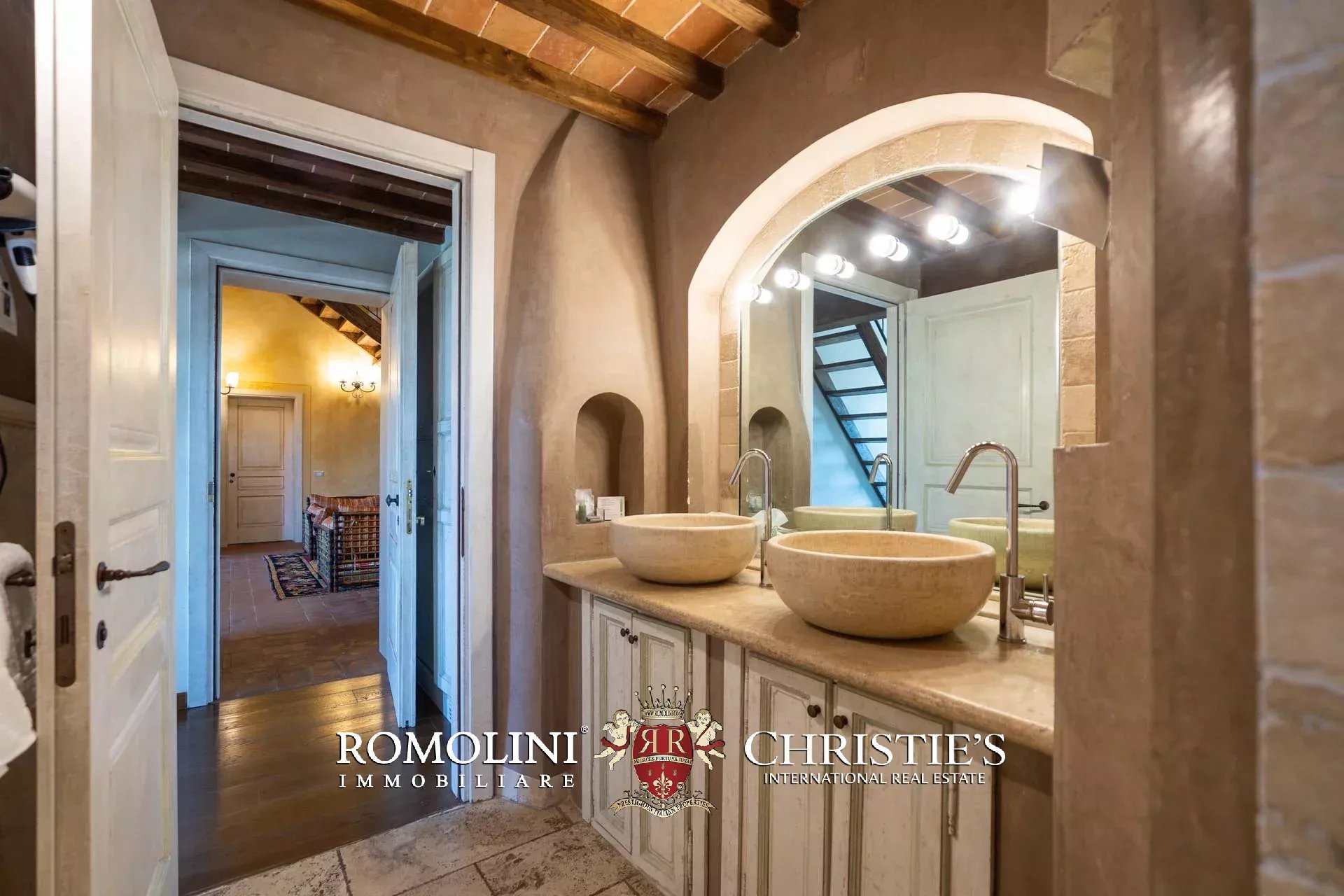 14 Bedroom Villa/Townhouse's Image 73