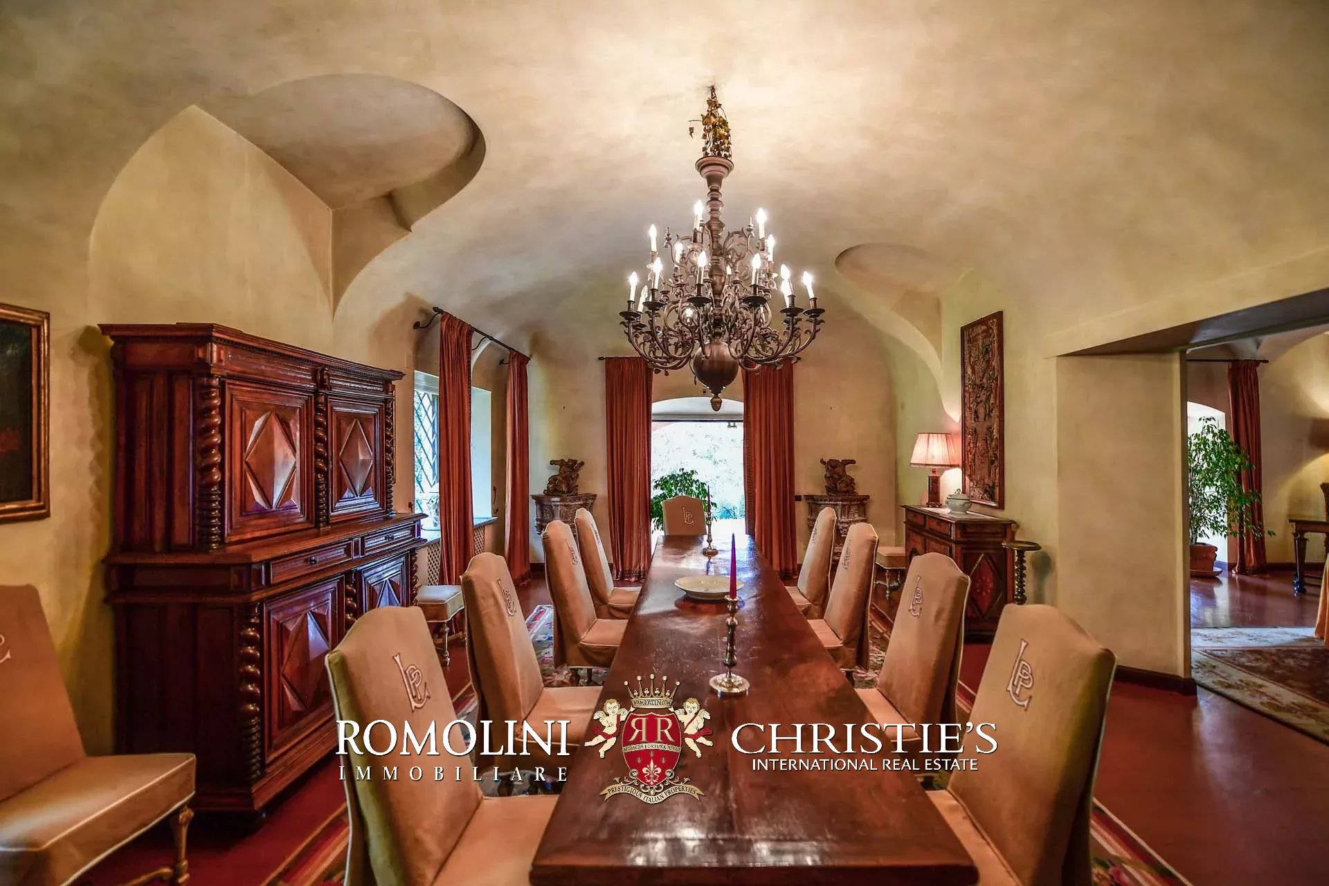 17 Bedroom Villa/Townhouse's Image 30