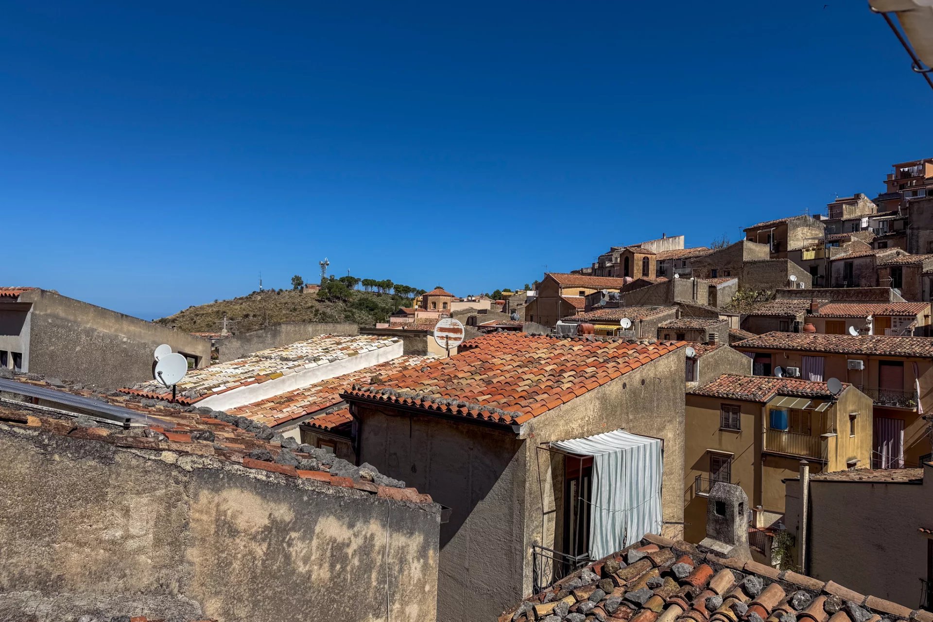 House in Gratteri - view 1