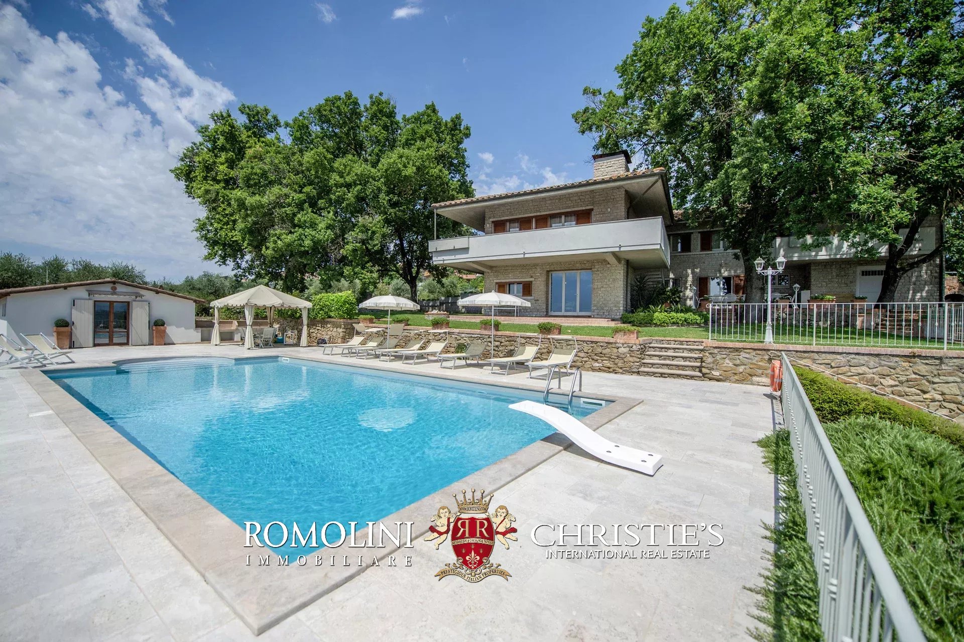 6 Bedroom Villa/Townhouse's Image 27