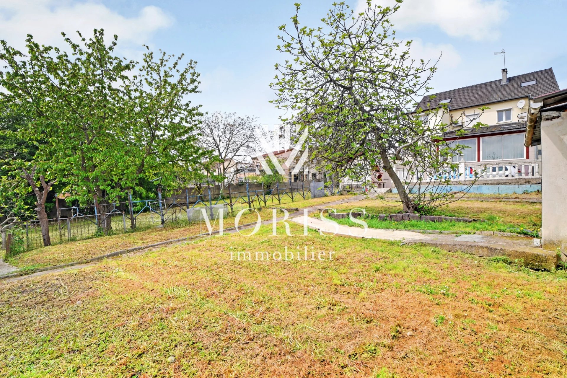MAISON 450m2 / TERRAIN 2070 m2 / PIERREFITTE SUR SEINE / IDEAL I - Image 1
