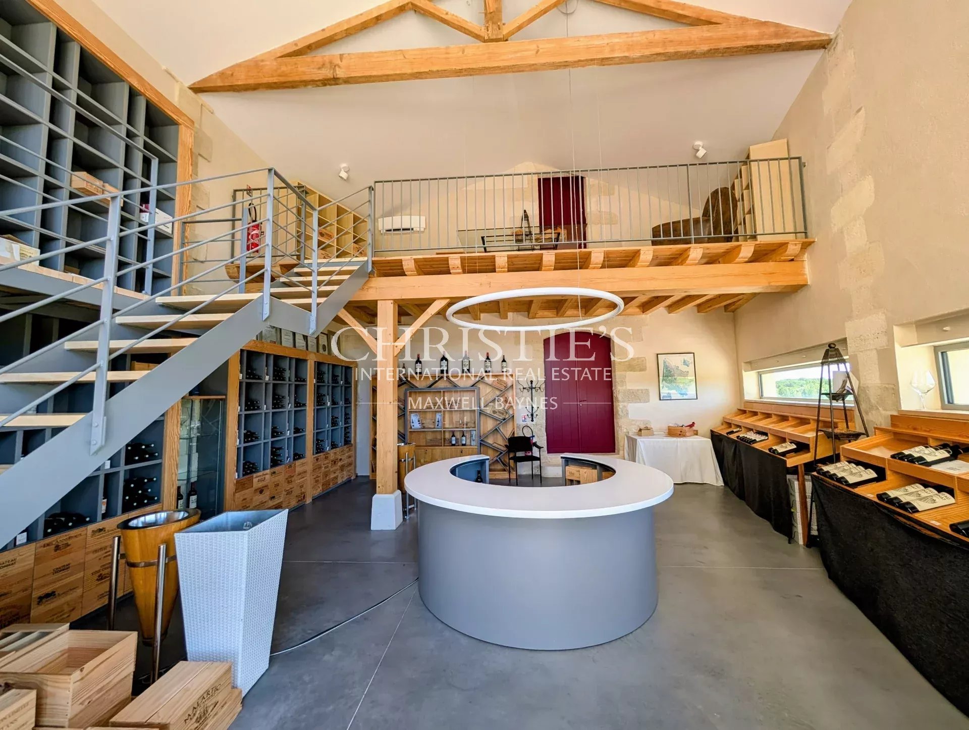 6 Bedroom Vineyard's Image 17