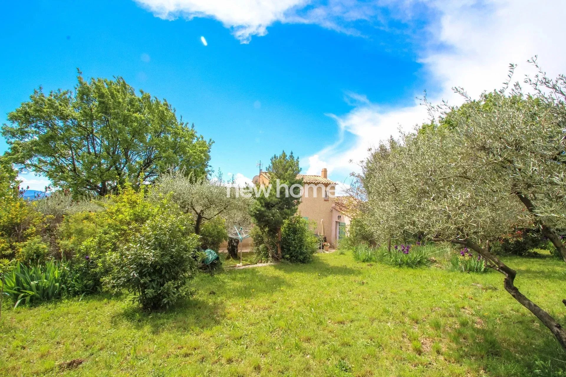 Charmante villa avec piscine chauffée proche du village de Flayosc