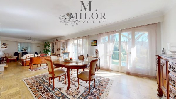 VILLA - POOL - GARDEN 2000m2 — photo 7