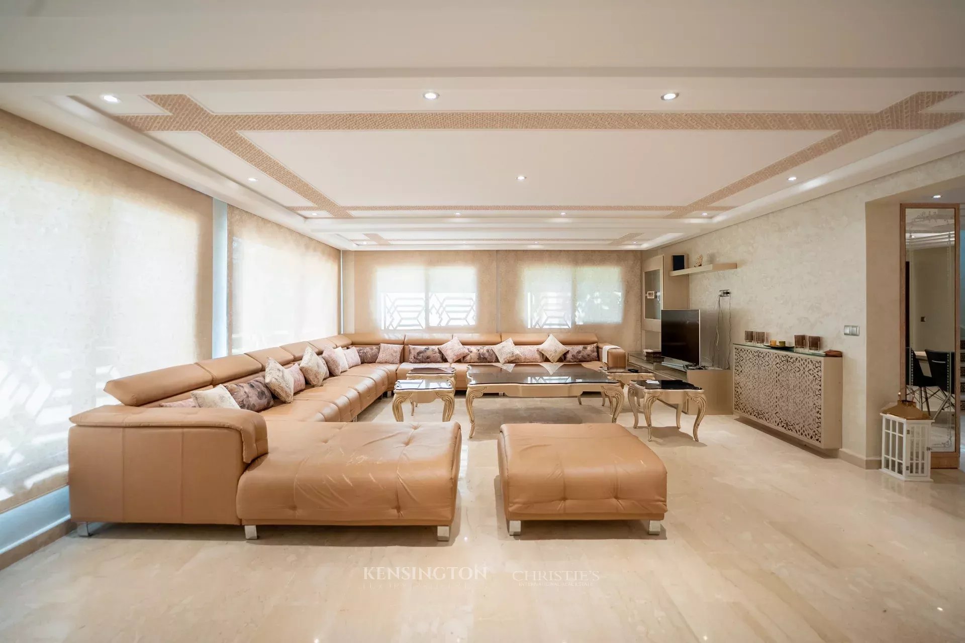 6 Bedroom Villa/Townhouse's Image 31