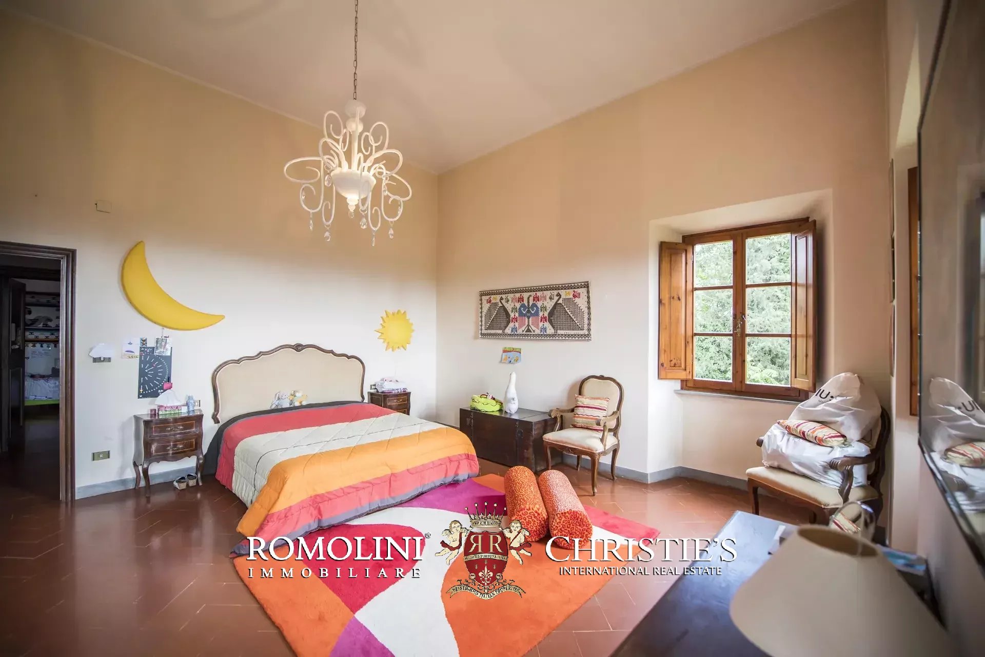 6 Bedroom Villa/Townhouse's Image 40