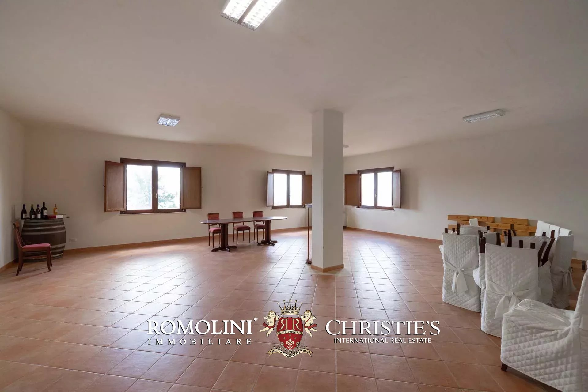 7 Bedroom Villa/Townhouse's Image 99