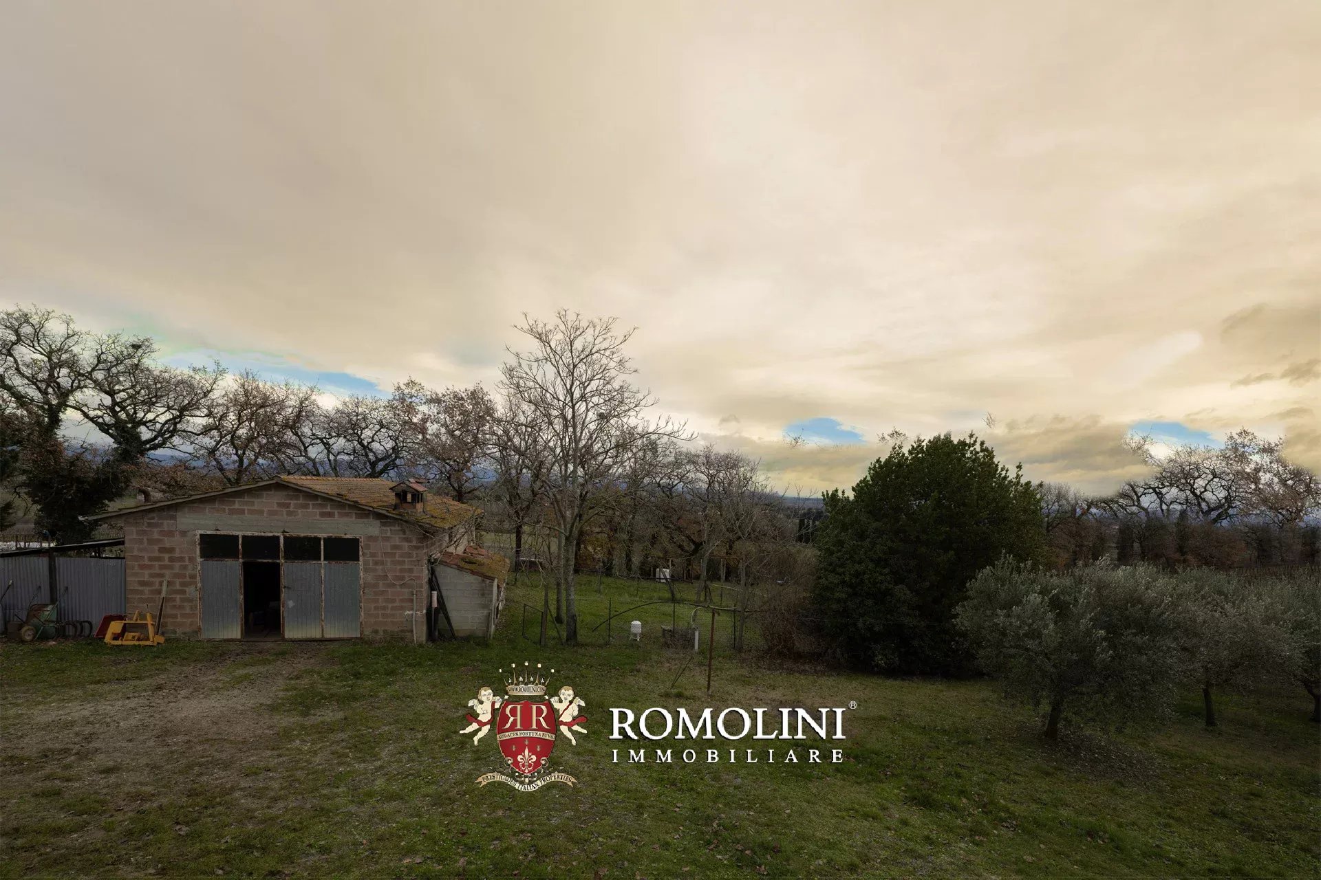 5 Bedroom Vineyard's Image 20