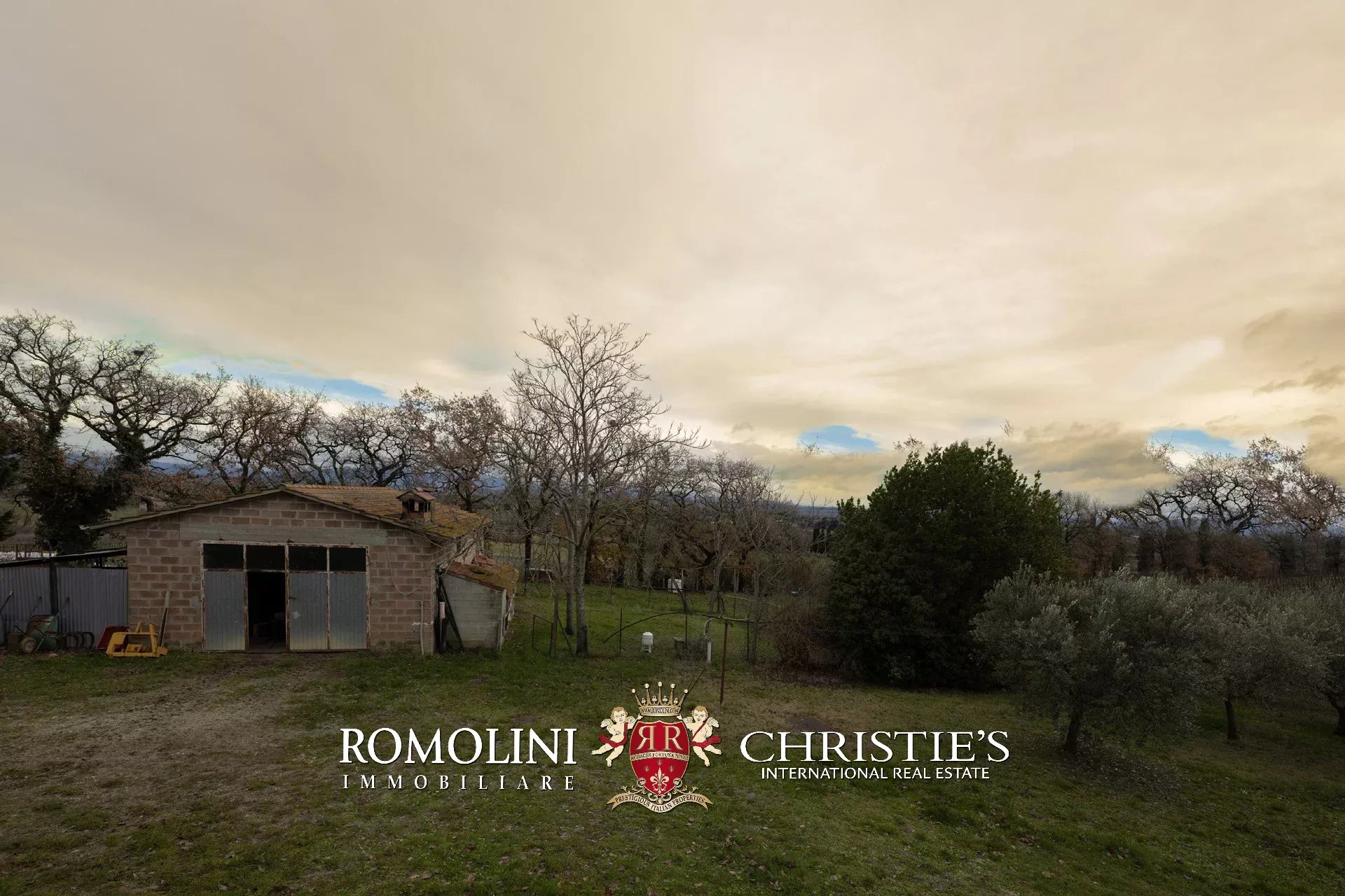 5 Bedroom Vineyard's Image 20