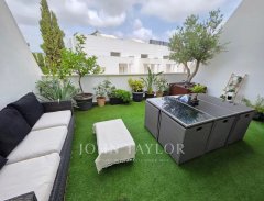 Renovated 3-bedroom townhouse for sale in Roca Llisa, Ibiza — photo 2 of 7