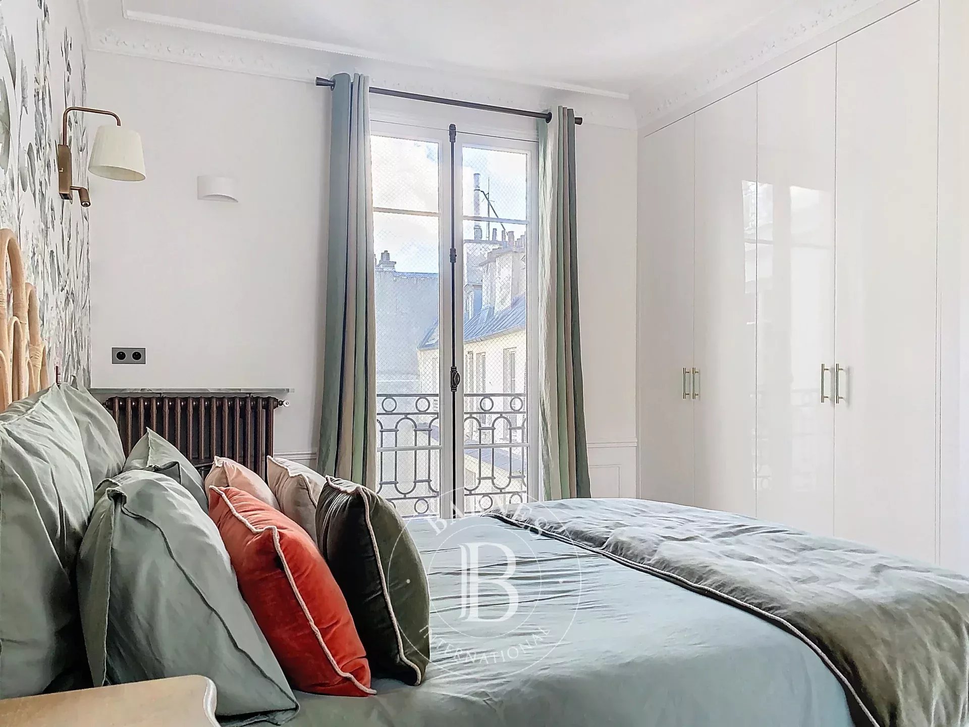 Daire Paris 18ème - picture 18