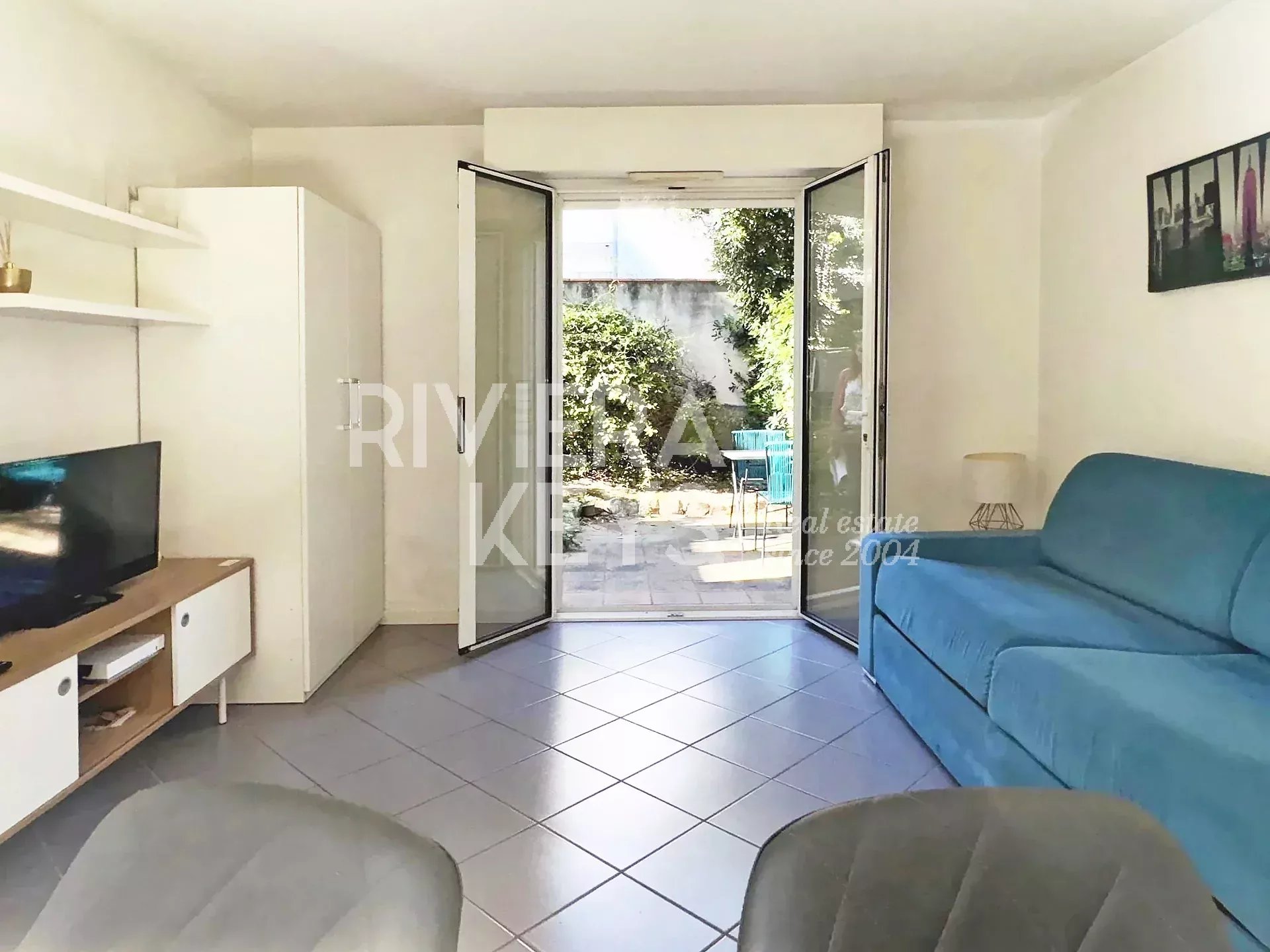 ANTIBES - L'Ilette: Studio med trädgård och parkering inom gångavstånd från sandstränder