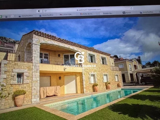 EZE VILLAGE / PROPRIETE de 2 VILLAS / PISCINE et VUE MER