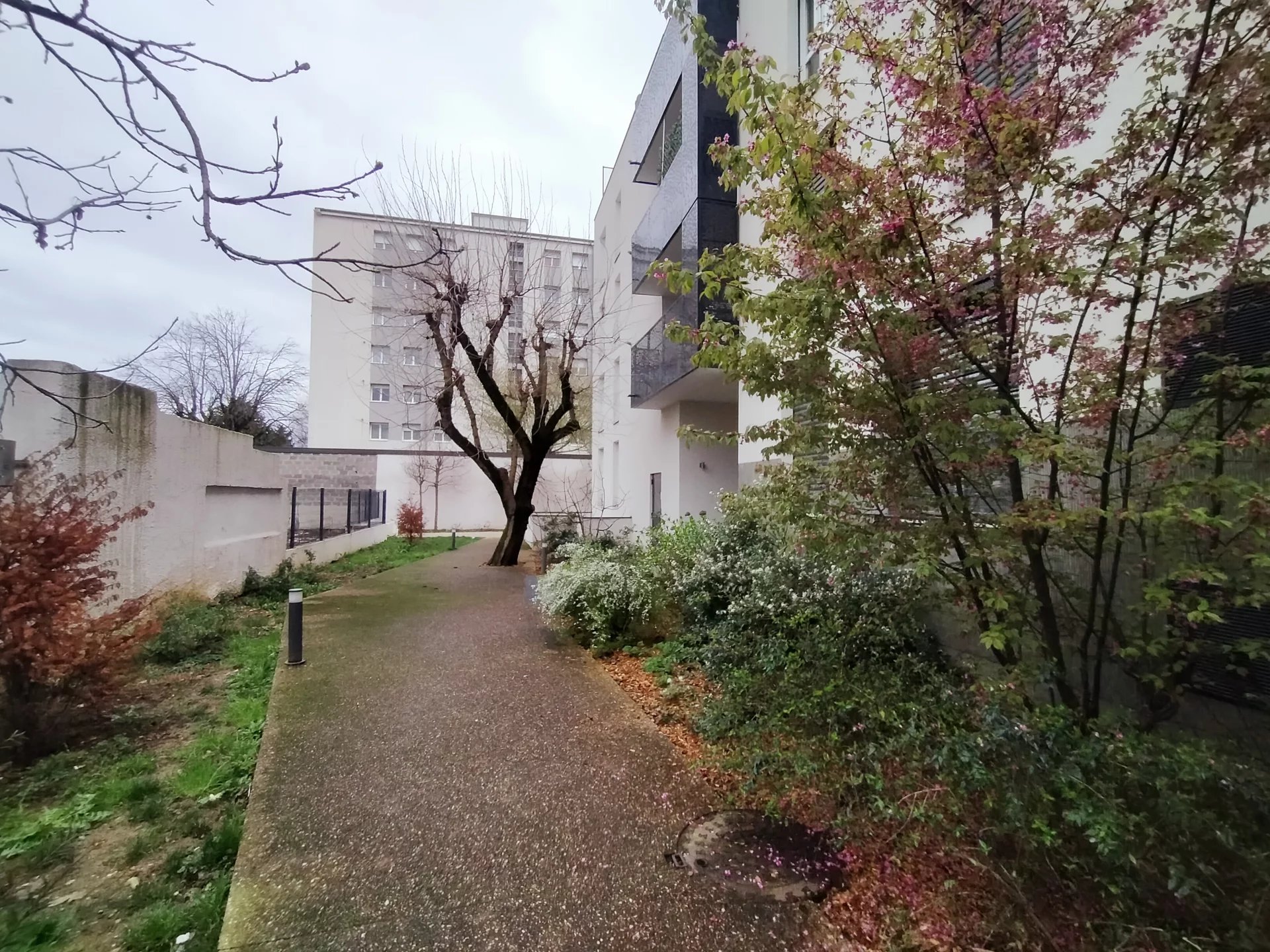 5359152 Location Villeurbanne