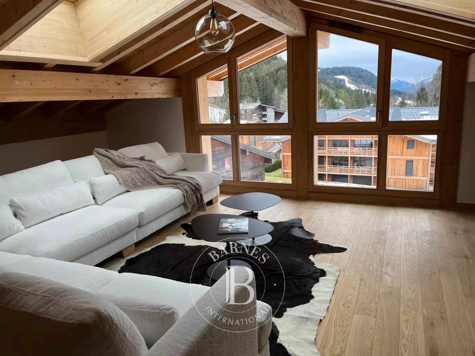 Les Gets – Spacious Family T6 Duplex – Direct Ski Access – Open Mountain Views Accommodation in Les Gets