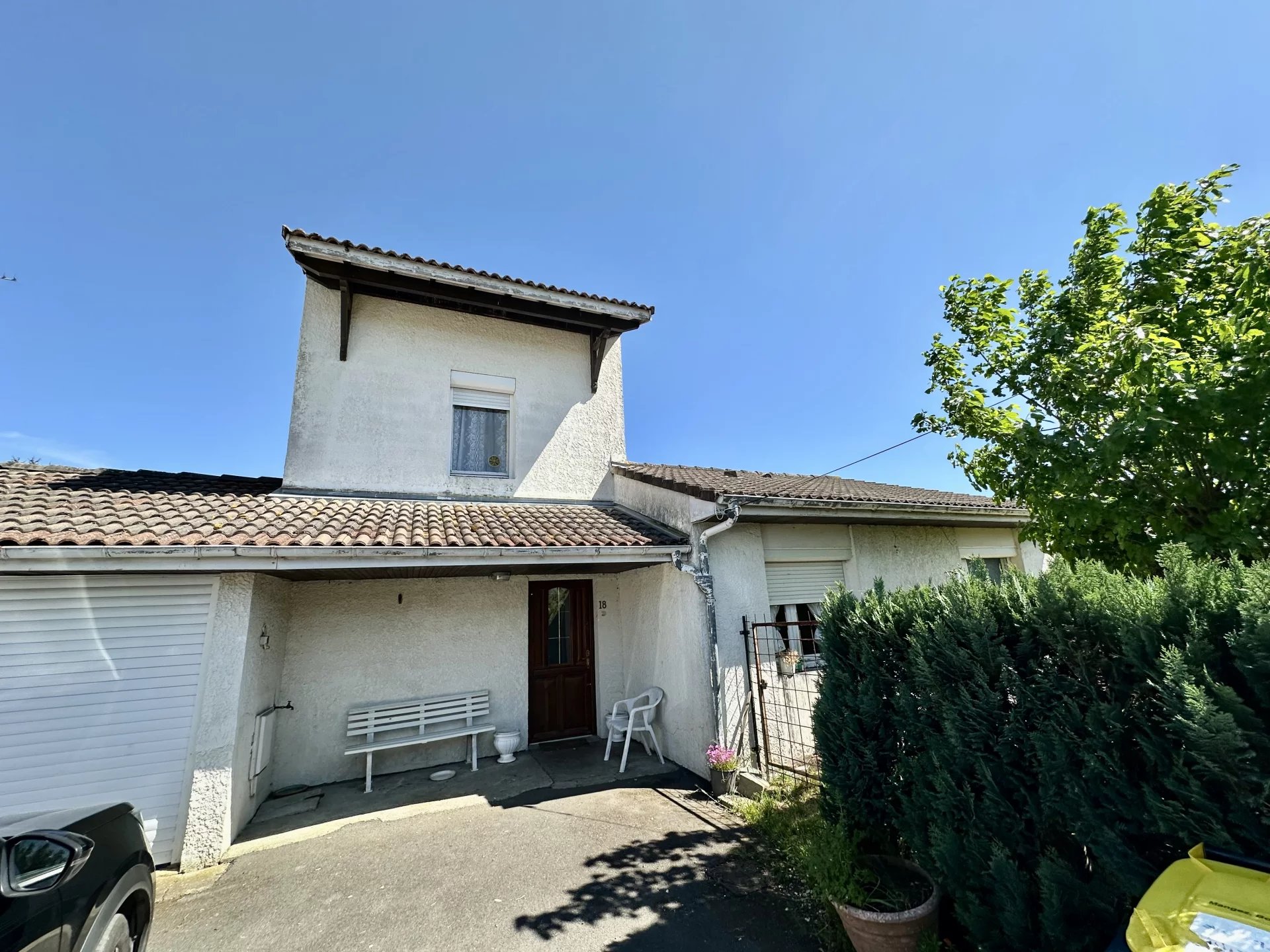 Agence immobilière de ROSER BEATRICE