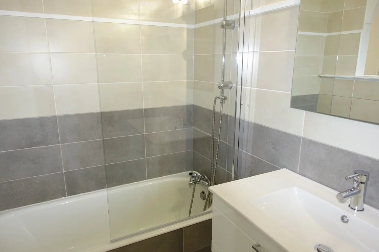 APPARTEMENT T4 DE 81,89 M² avec Terrasse et Parking — photo 17