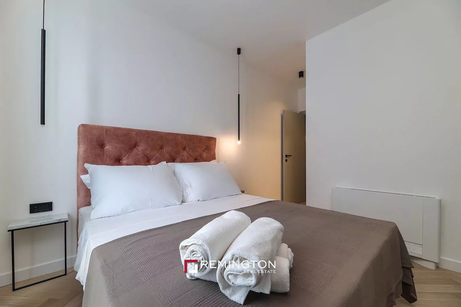 4 Bedroom Villa/Townhouse's Image 8