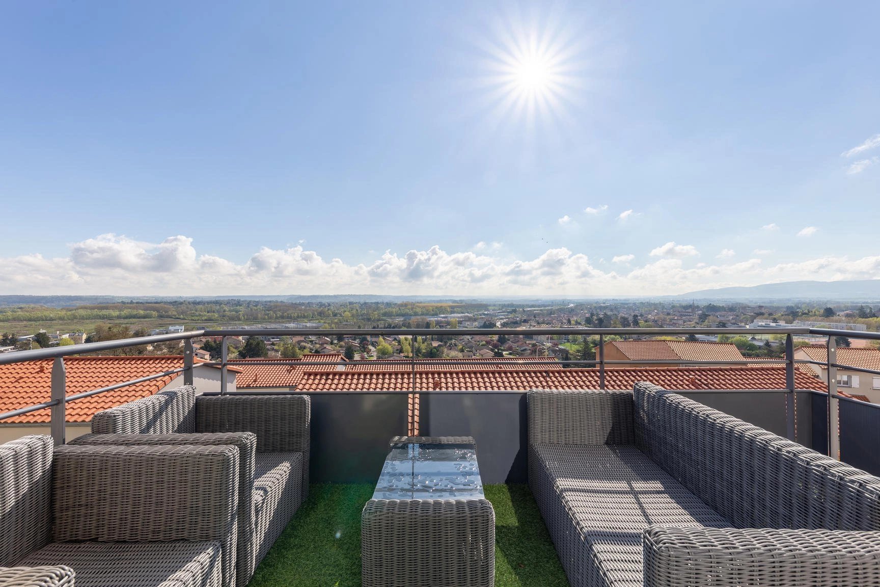 Terrasse et vue dégagée