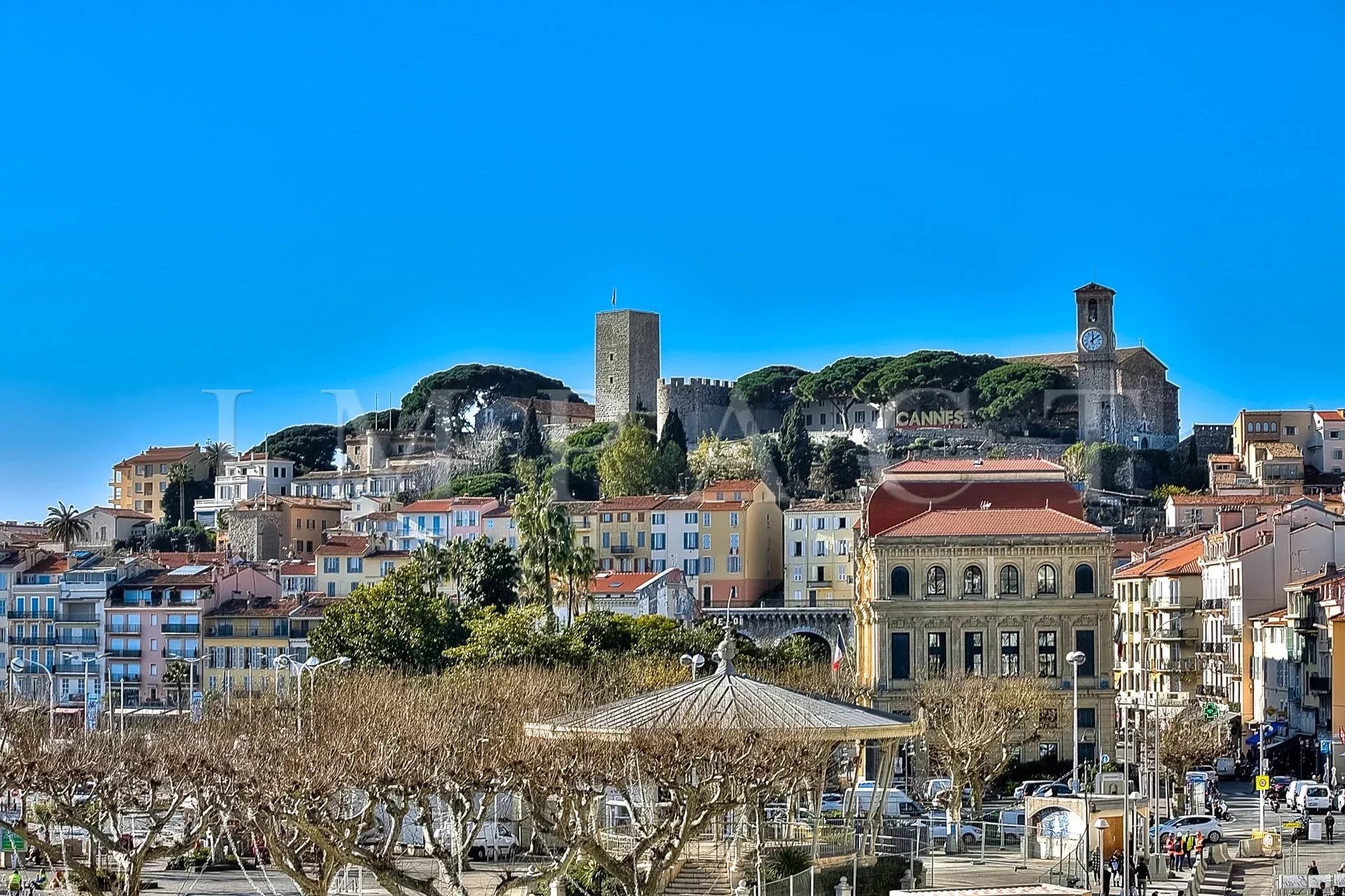 Appartement à louer Cannes, les allée 