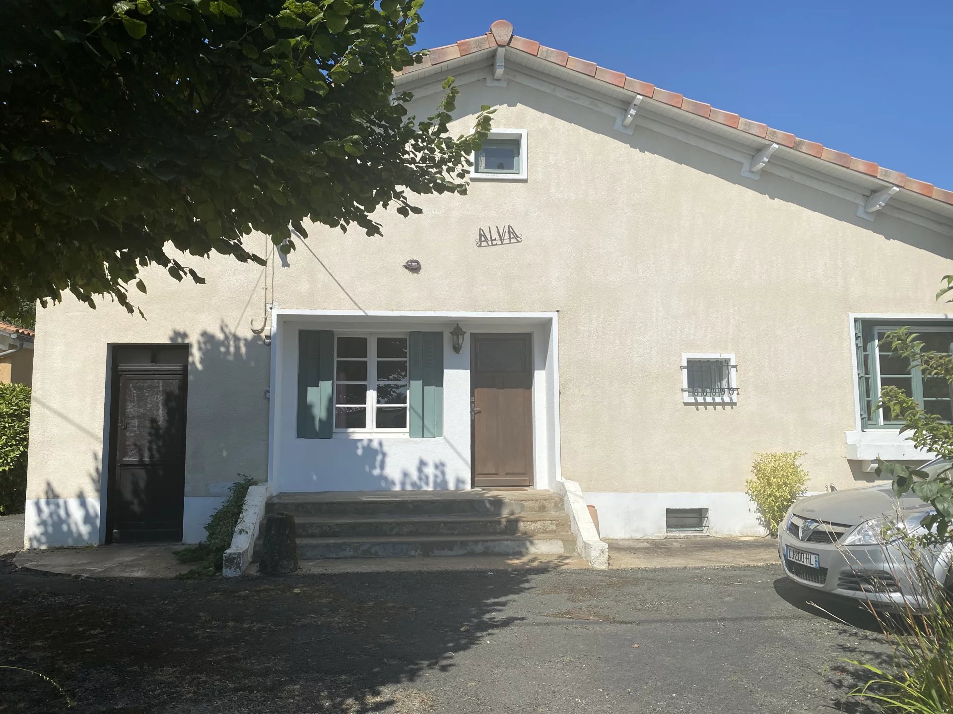 Maison de 3 chambres à pied d'un bourg prospère