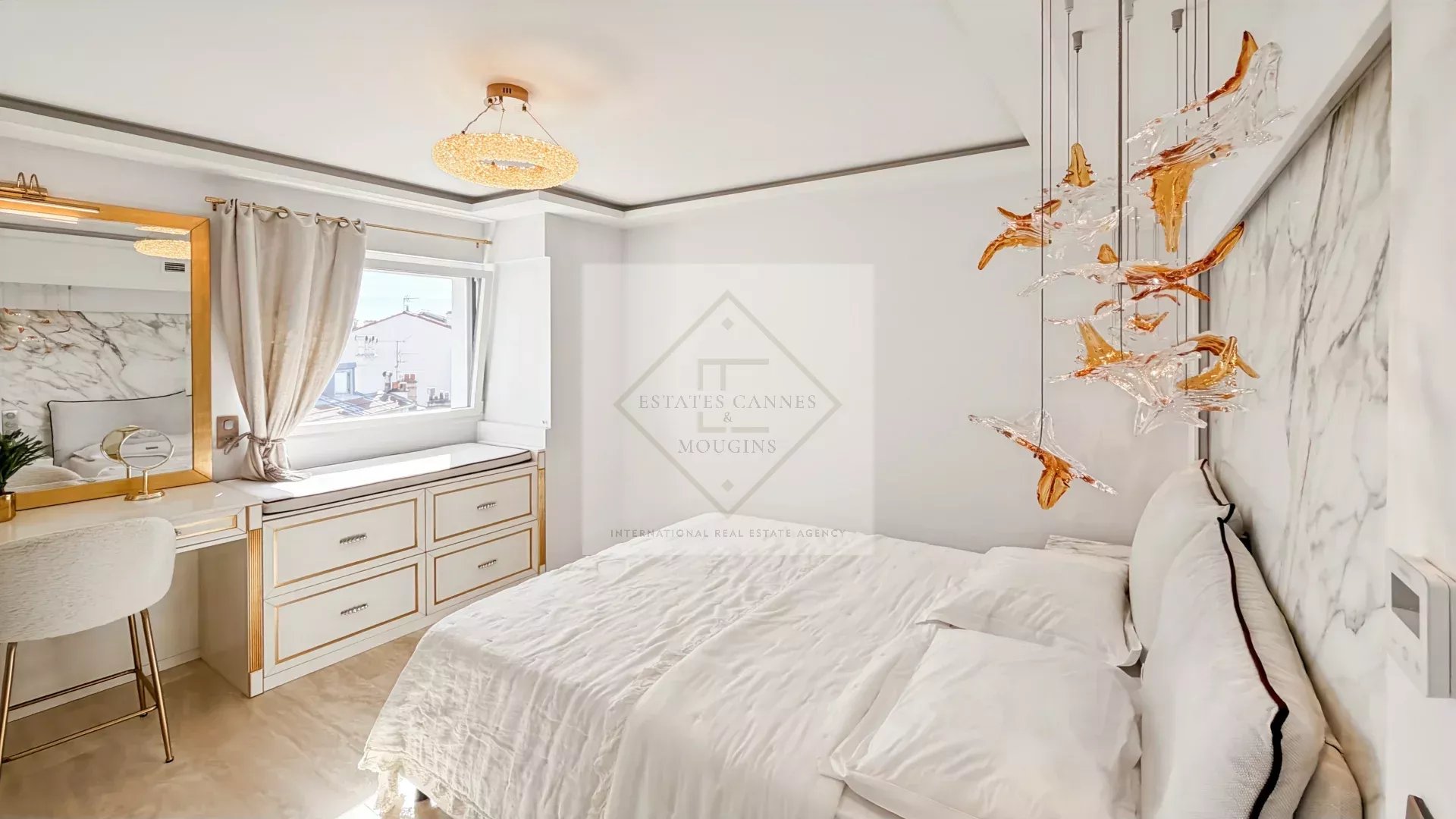 Bien rare — Appartement rénové proche du Palais des Festivals — photo 4