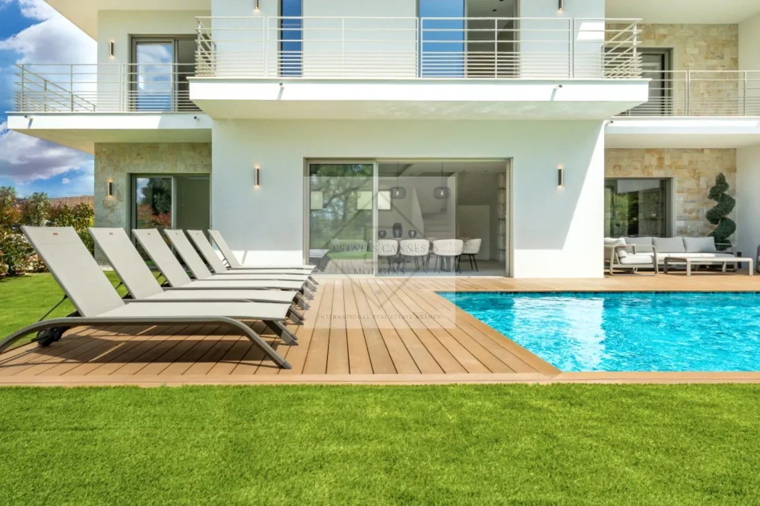 Grande villa d’exception à Mougins avec piscine, vue panoramique et deux maisons indépendantes