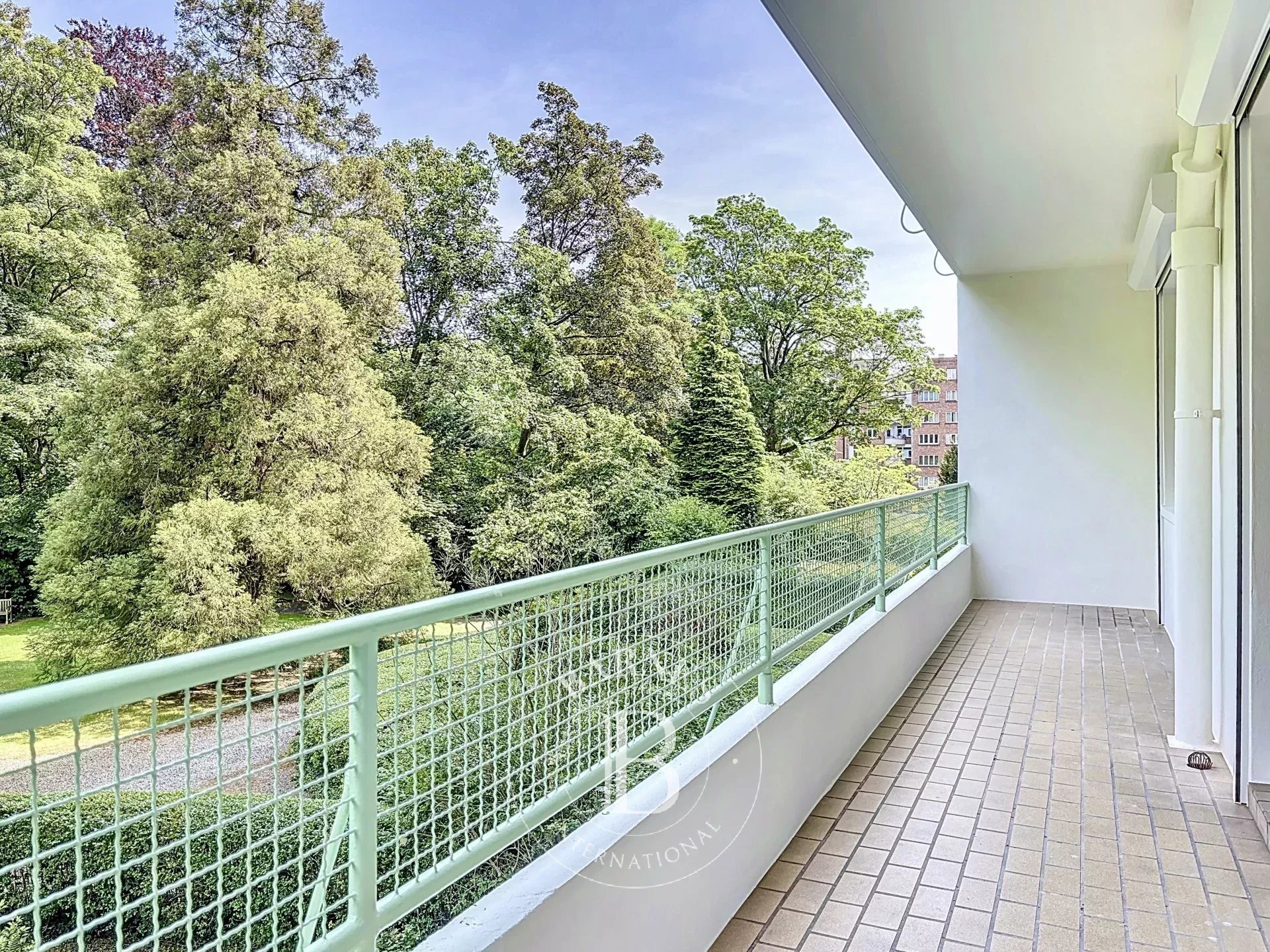 Uccle Churchill - Appt 3 ch, 2 sdb, terrasses, garage