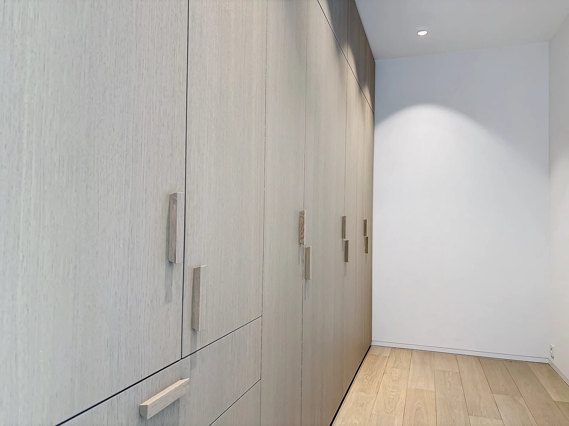 Observatoire Duplex 250m2 3CH 3SDB 2 Parkings