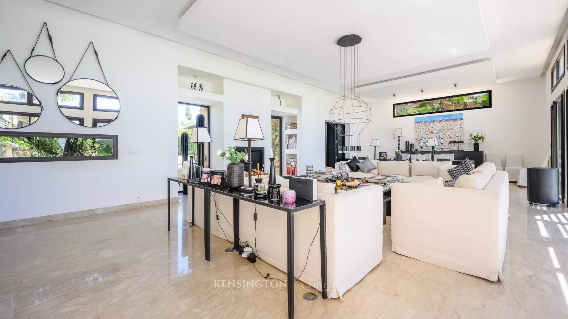 4 Bedroom Villa/Townhouse's Image 10