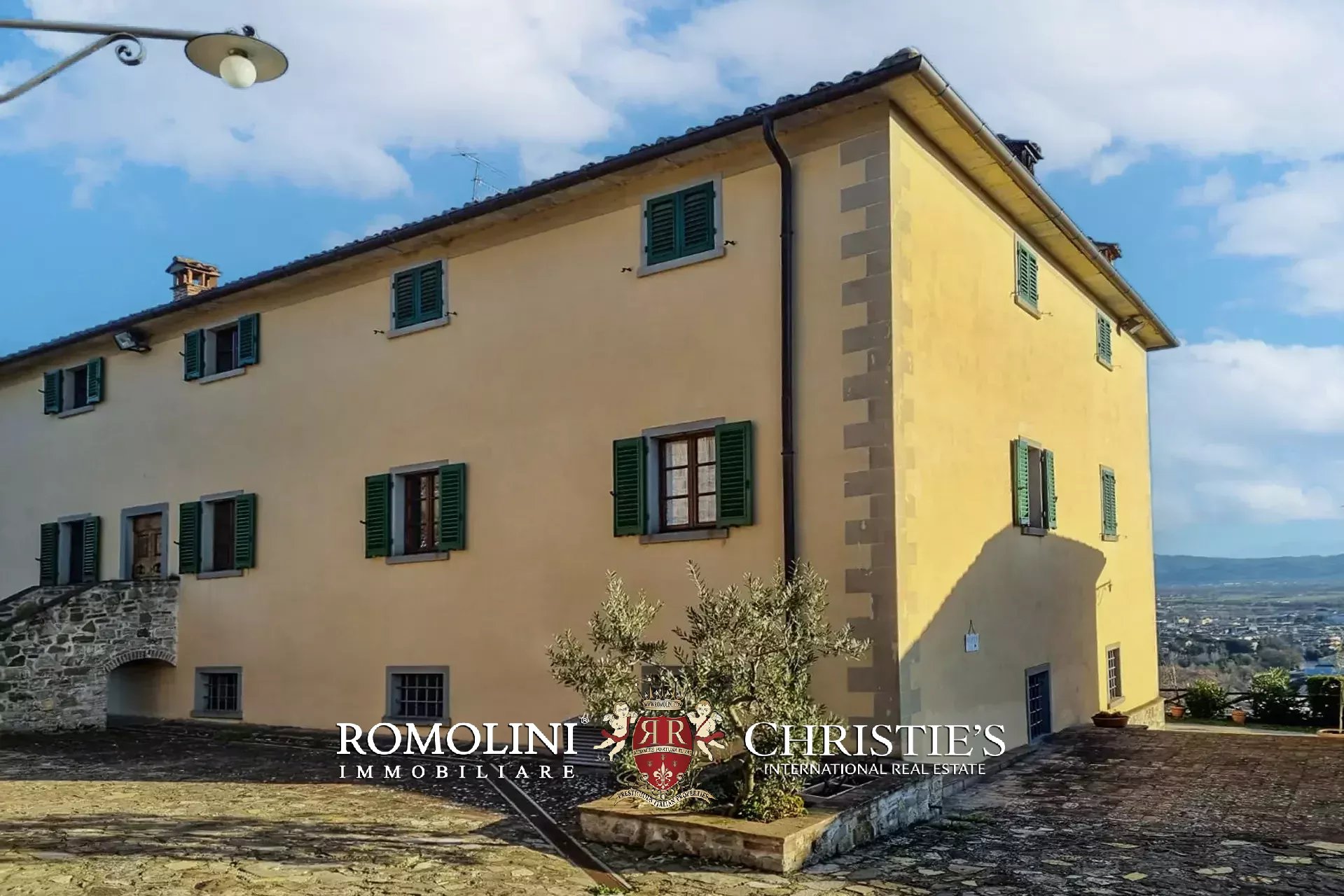 16 Bedroom Villa/Townhouse's Image 15