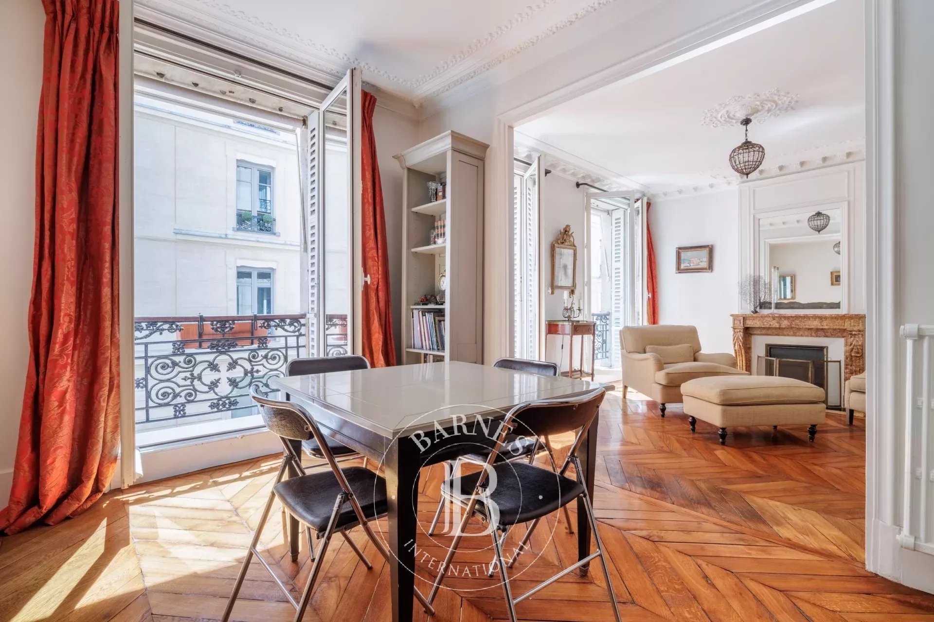 Daire Paris 4ème - picture 5