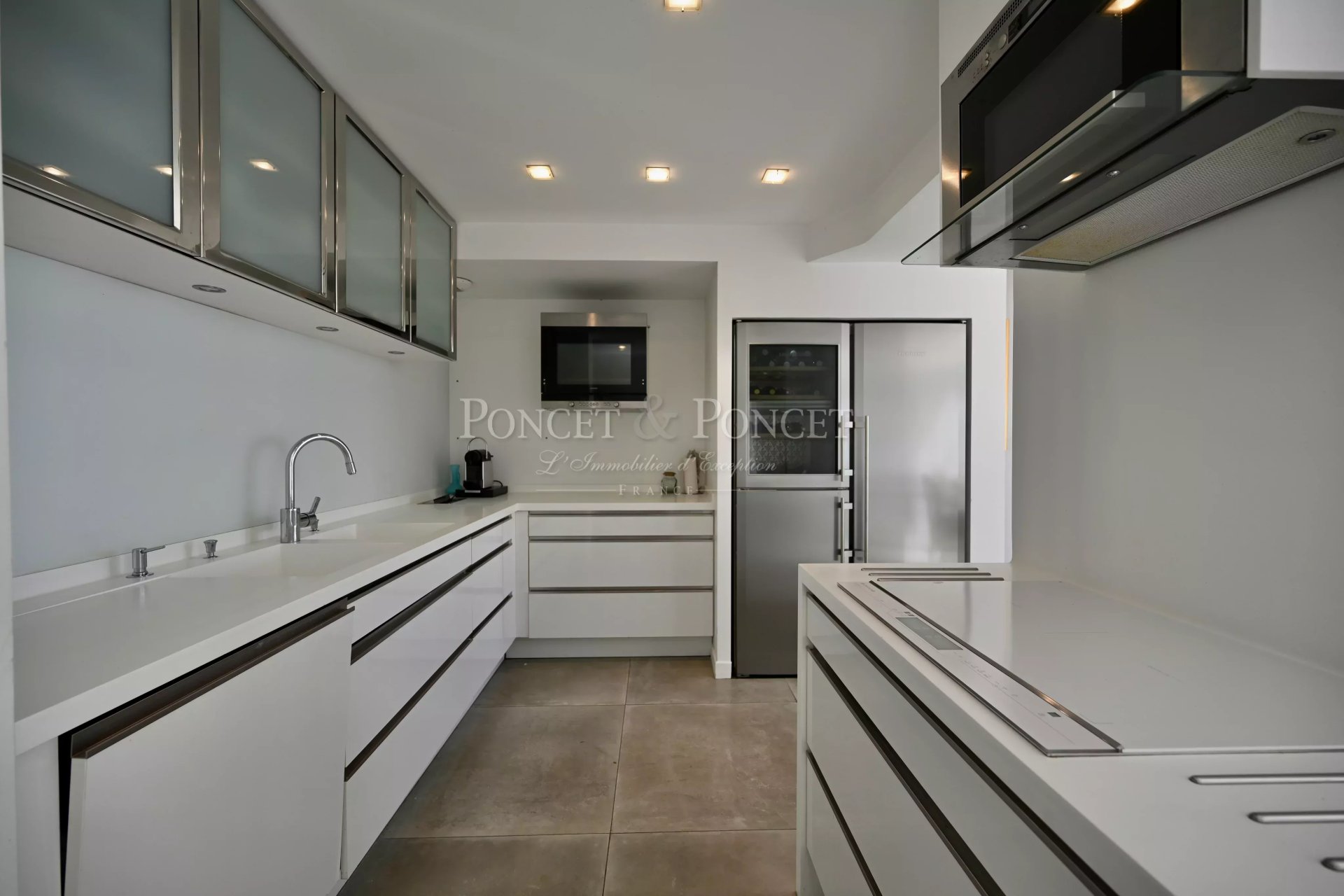 3 Bedroom Apartment/Flat's Image 6