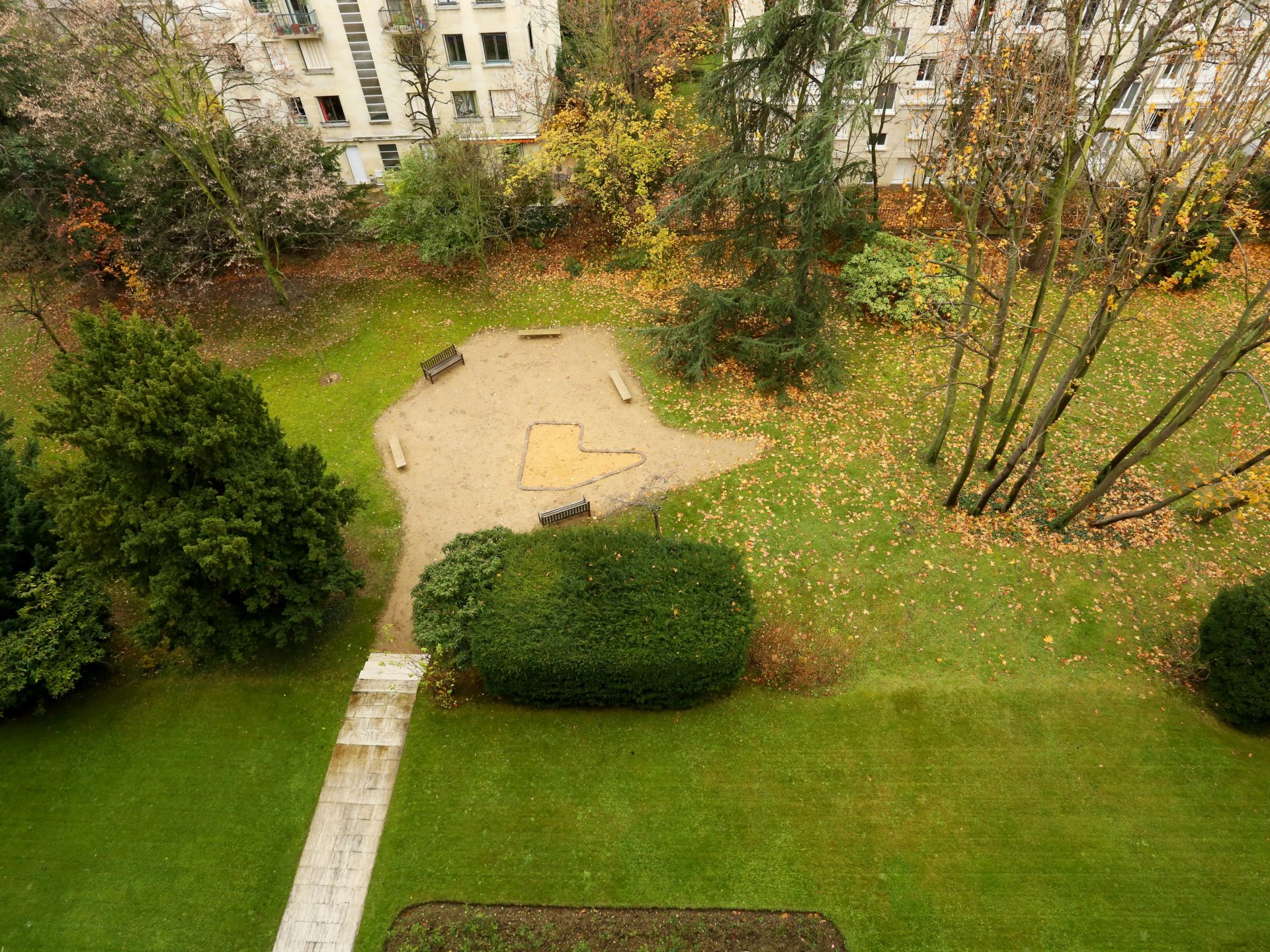 5 Bedroom Apartment/Flat's Image 3