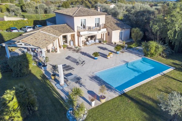 Valbonne South West Facing Villa for sale Near Village with pool — photo 1