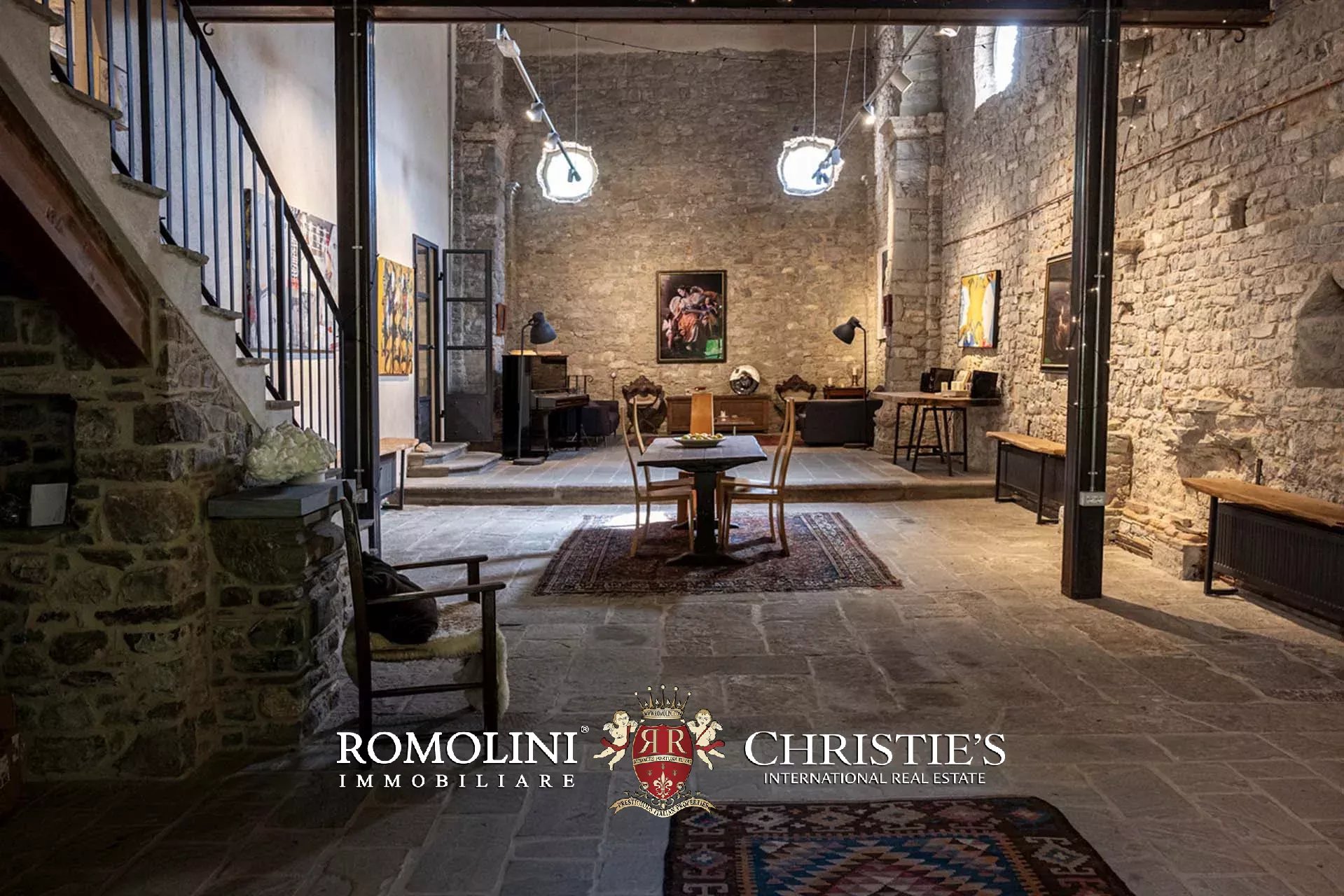 10 Bedroom Villa/Townhouse's Image 26