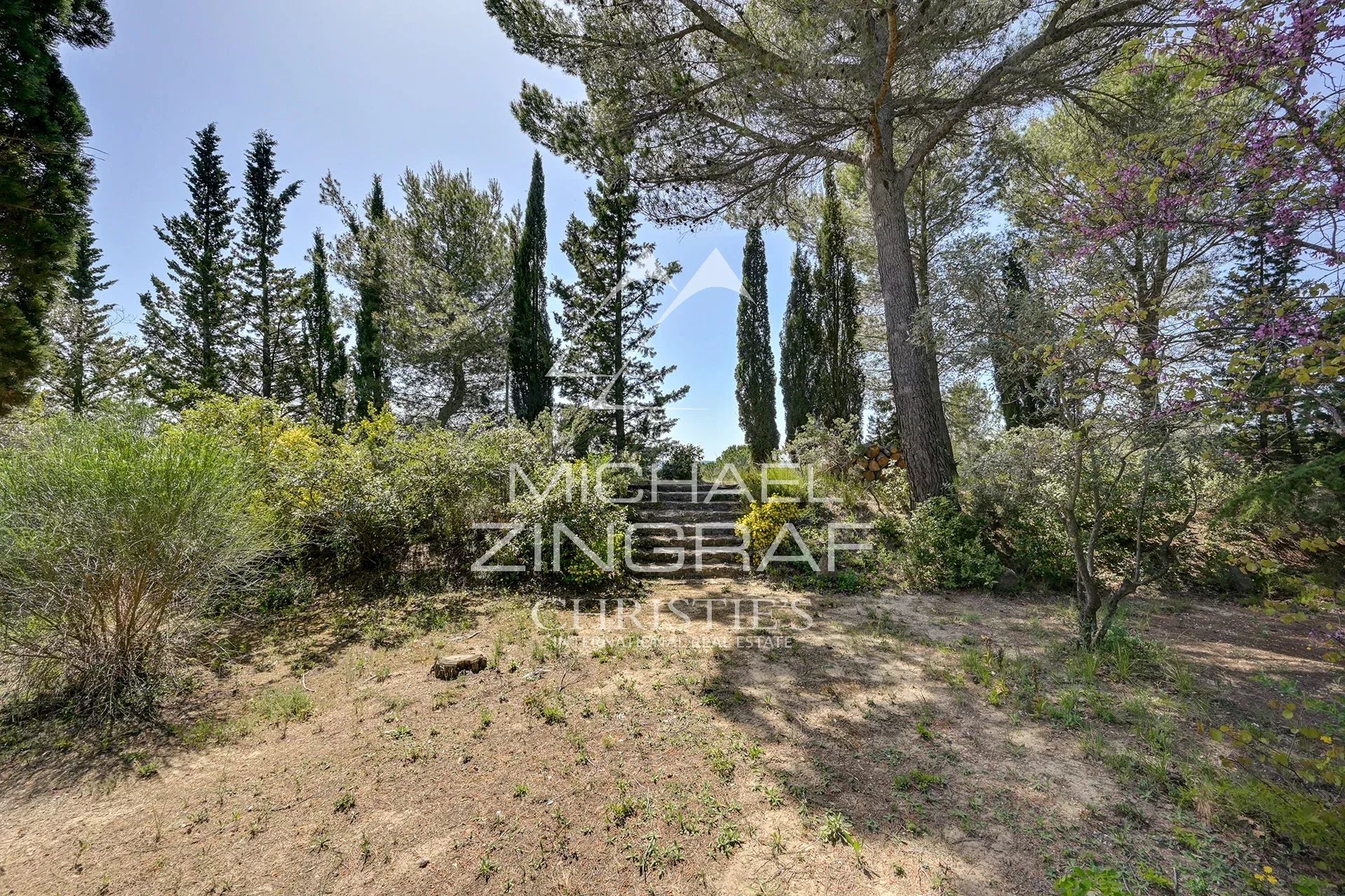 4 Bedroom Villa/Townhouse's Image 19