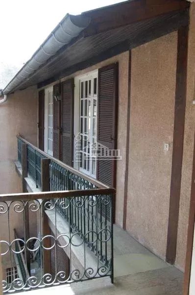 Appartement T3 proche mairie