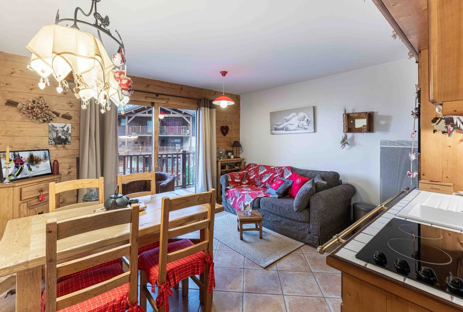 1 BEDROOM APARTMENT - OPEN VIEW