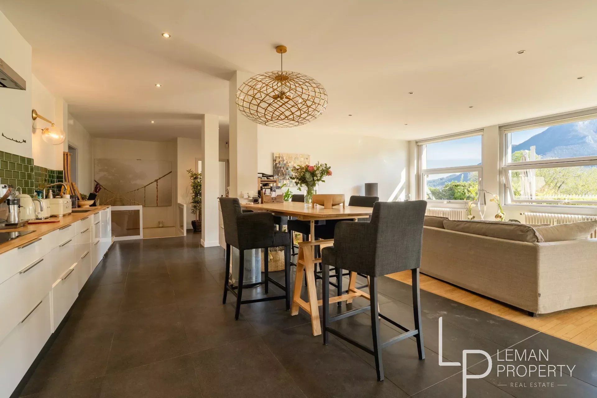 L'agence Leman property vous propose un appartement à la vente