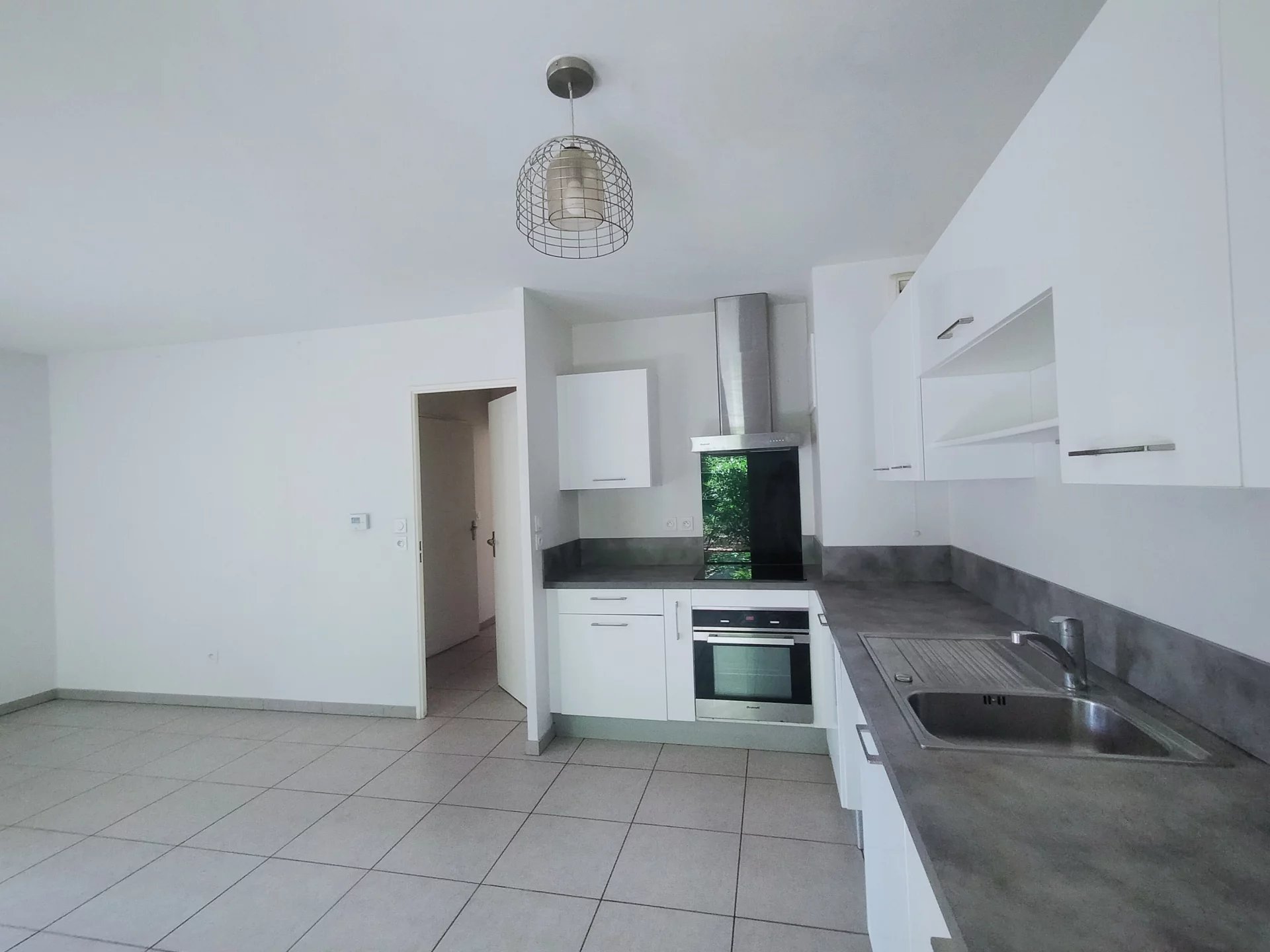 481432 Location Lyon 8ème