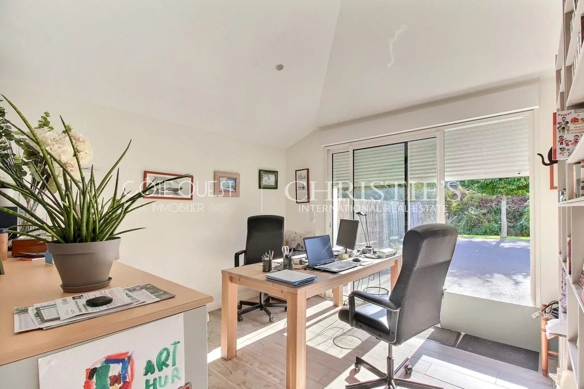 4 Bedroom Villa/Townhouse's Image 8