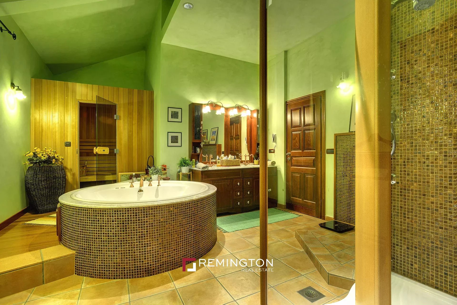 4 Bedroom Villa/Townhouse's Image 12