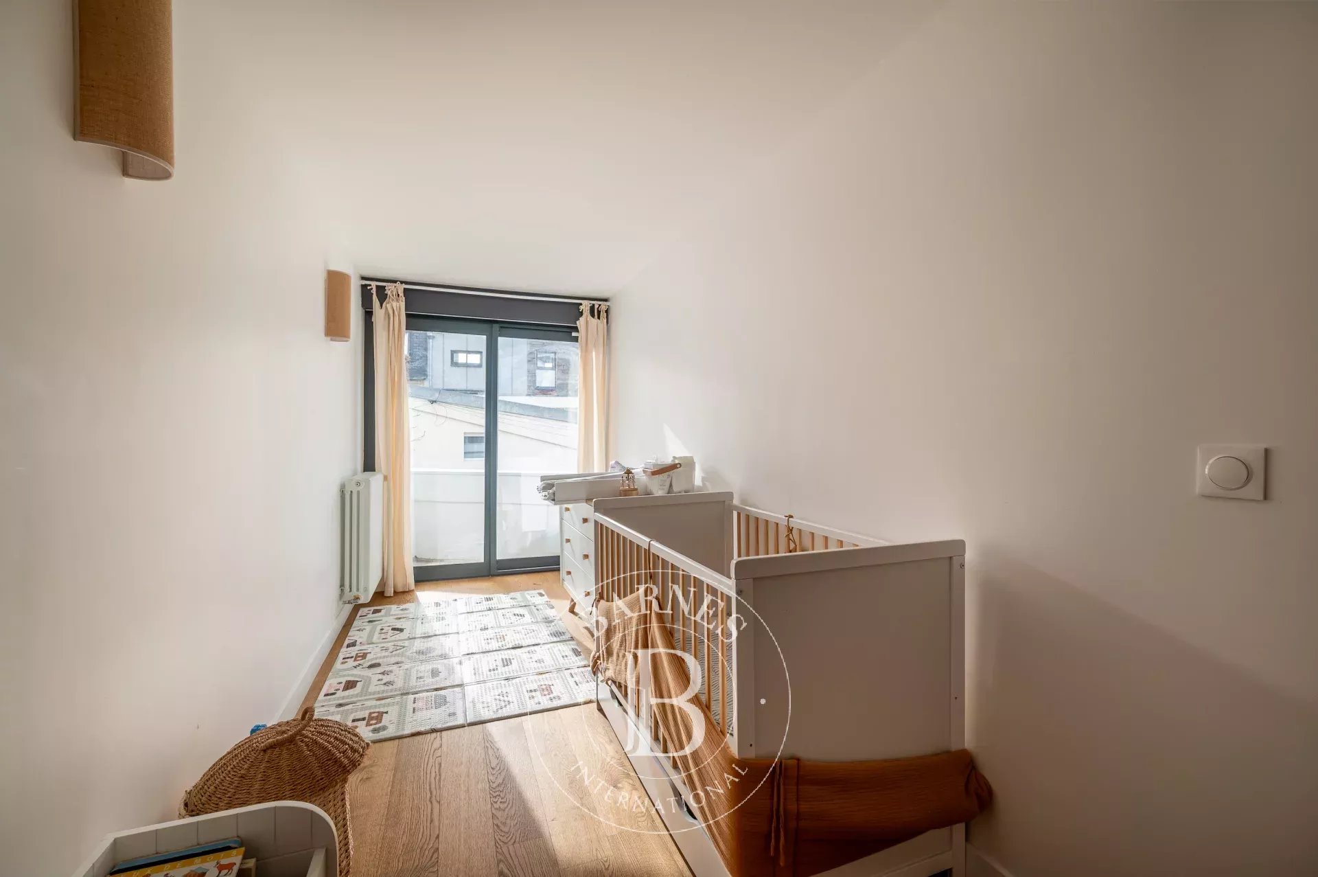 Courbevoie  - Maison 6 Pi&egrave;ces 4 Chambres - picture 13